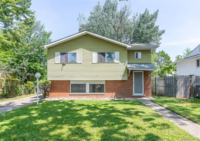 Photo 1 of Single family home for sale at 29456 Edward Dr, Inkster, MI 48141 | MLS# 20261053846 | Listing updated on 2026-08-25
