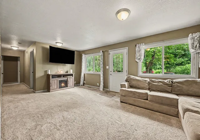 Photo 3 of Single family home for sale at 67238 Oxbow Dr, Constantine, MI 49042 | MLS# 68026035718 | Listing updated on 2026-09-26