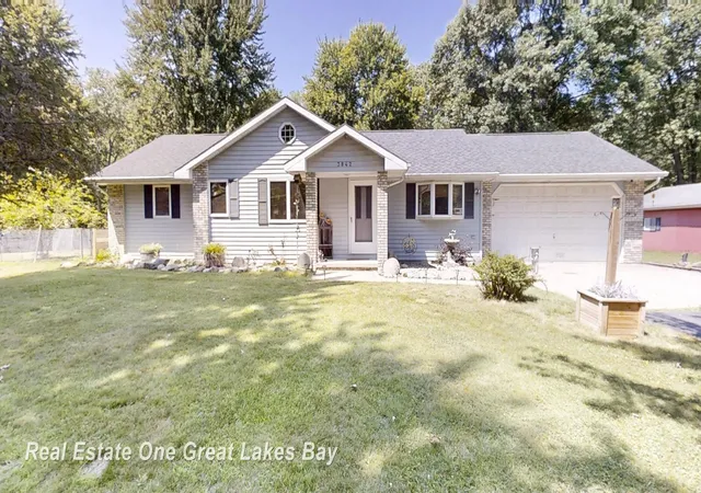 1st image of 3842 Clutier Rd, Saginaw, MI 48601 | MLS# 61050214735