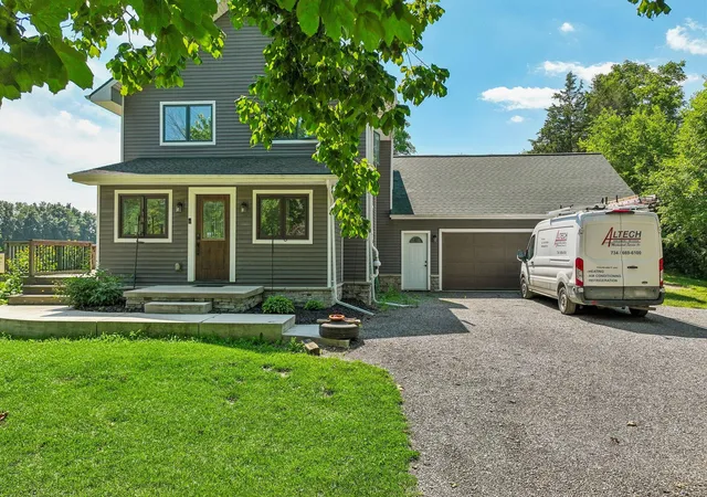 Photo 2 of Single family home for sale at 10120 Noggles Rd, Manchester, MI 48158 | MLS# 81026035731 | Listing updated on 2026-09-17