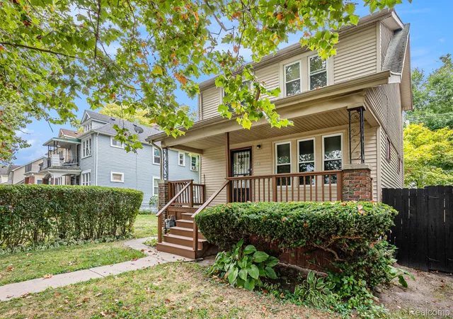 Photo 2 of Single family home for sale at 463 Kitchener St, Detroit, MI 48215 | MLS# 20261053861 | Listing updated on 2026-08-12