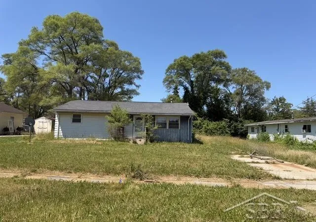 Photo 1 of Sale Pending at 1766 Prospect St, Saginaw, MI 48601 | MLS# 61050214745 | Listing updated on 2026-07-24