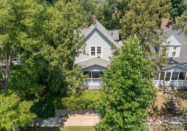 Single family home for sale at 847 Innes St NE, Grand Rapids, MI 49503 | MLS# 71026035740