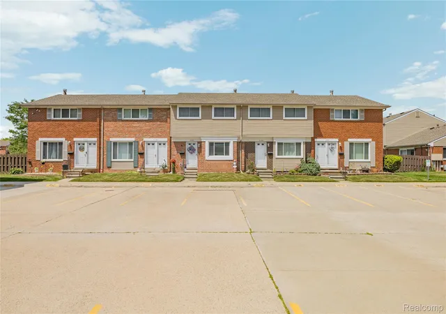 Photo 3 of Condo for sale at 8136 Busko, Warren, MI 48093 | MLS# 20261053889 | Listing updated on 2026-08-18