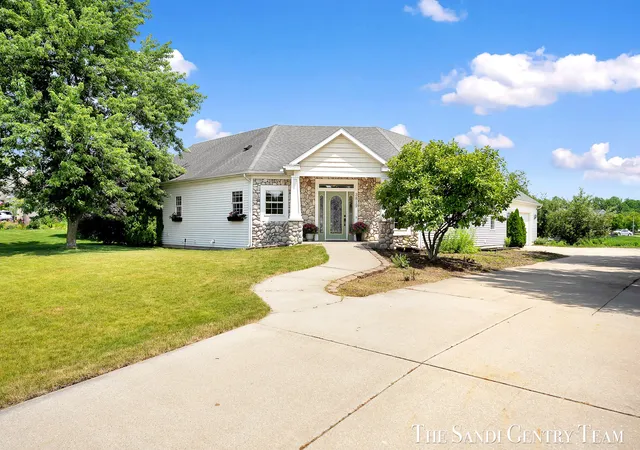 1st image of 3819 Acadia Dr, Hudsonville, MI 49426 | MLS# 71026035749