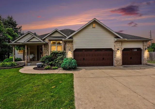 3rd image of 12265 Riverside Dr, White Pigeon, MI 49099 | MLS# 68026035760