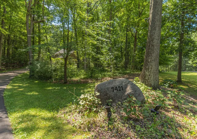4th image of 7421 Black Forest Dr, Dexter, MI 48130 | MLS# 81026035758