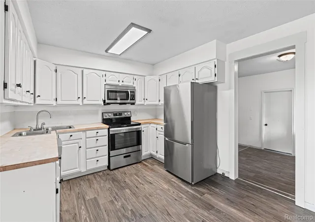 Photo 2 of Single family home for sale at 9204 Bray Rd, Millington, MI 48746 | MLS# 20261053928 | Listing updated on 2026-09-09