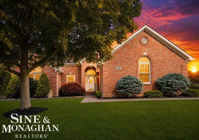 2nd image of 1001 S River Pointe Ln, Saint Clair, MI 48079 | MLS# 58050214763