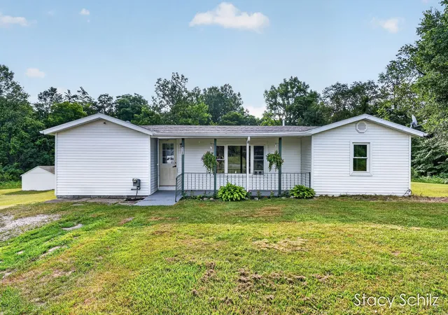 2nd image of 426 N Ionia Rd, Vermontville, MI 49096 | MLS# 65026035771