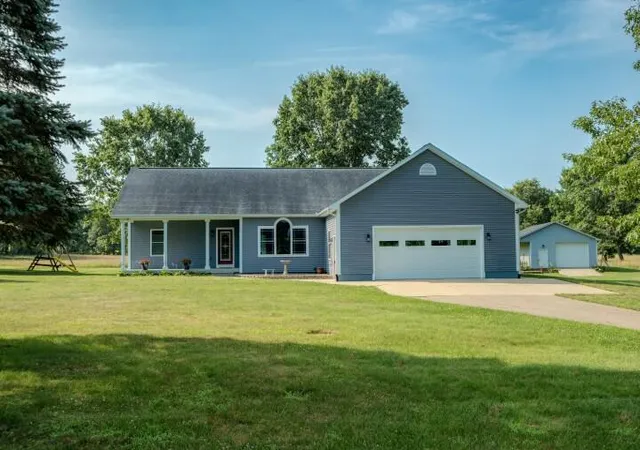 Photo 3 of Single family home for sale at 9710 Campbell Ln, Bellevue, MI 49021 | MLS# 64026035770 | Listing updated on 2026-09-14