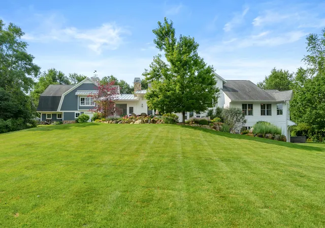 Photo 3 of Mansion for sale at 10030 W Rs Ave, Mattawan, MI 49071 | MLS# 66026035774 | Listing updated on 2026-07-31
