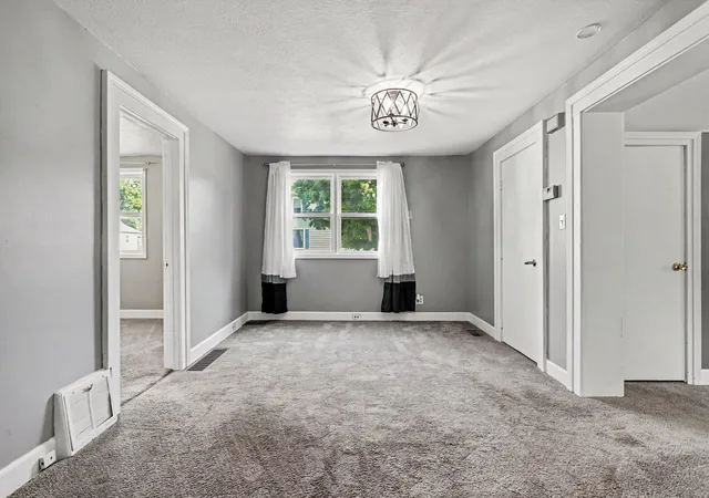 Photo 4 of Single family home for sale at 302 Exchange St, Marshall, MI 49068 | MLS# 64026035769 | Listing updated on 2026-09-14