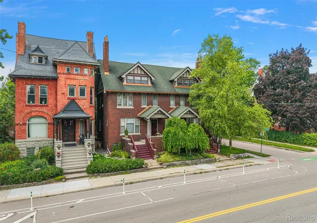 Listing Photo 3 - Condo for sale in building located at 4157 Trumbull St, Detroit, MI 48208