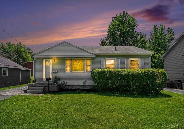 Photo 2 of Single family home for sale at 1502 34th Street, Bay City, MI 48708 | MLS# 61050214793 | Listing updated on 2026-08-04