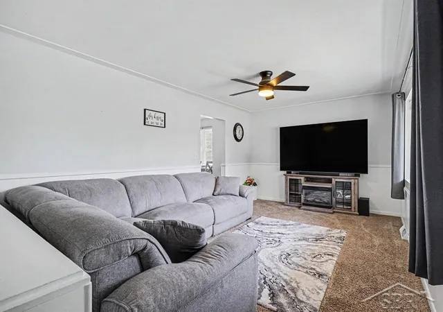 4th image of 423 Glidden Rd, Beaverton, MI 48612 | MLS# 61050214801