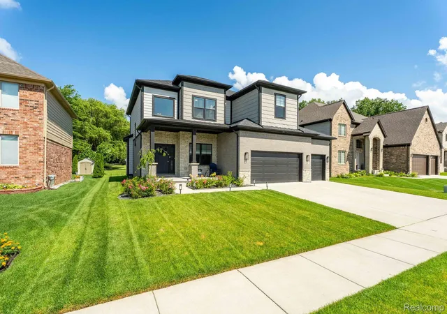 Photo 1 of Sale Pending at 50226 Kapalua Dr, Macomb, MI 48042 | MLS# 20261054005 | Listing updated on 2026-08-29