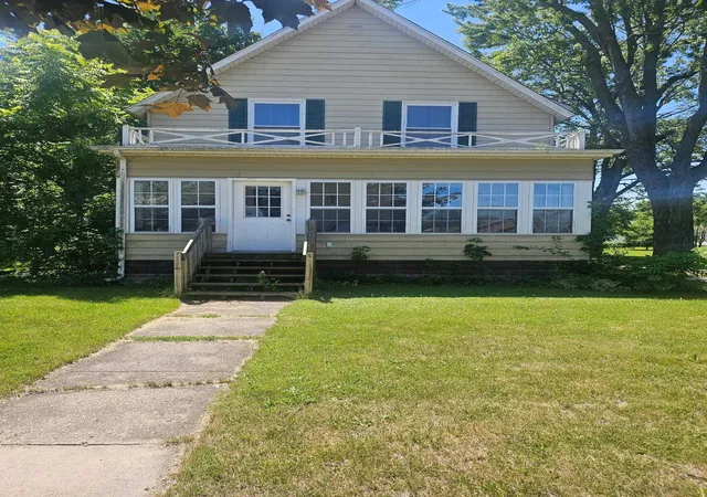 1st image of 420 E Cedar St, Standish, MI 48658 | MLS# 60050214807