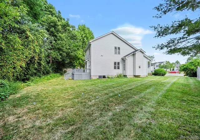 33rd image of 4429 Meadowlane Ct, Burton, MI 48519 | MLS# 20261054018
