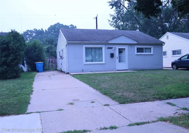 Photo 1 of Single family home for sale at 34861 John St, Wayne, MI 48184 | MLS# 20261054027 | Listing updated on 2026-08-25