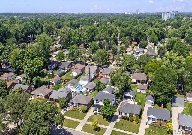 41st image of 502 W Sunnybrook Dr, Royal Oak, MI 48073 | MLS# 20261054033