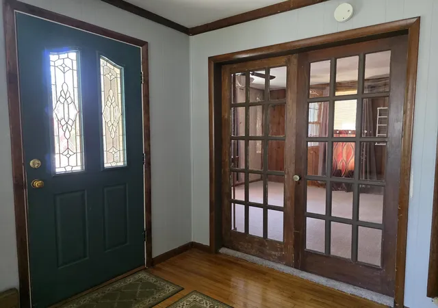 Photo 3 of Single family home for sale at 702 W Washington, East Tawas, MI 48730 | MLS# 77080071033 | Listing updated on 2026-09-17