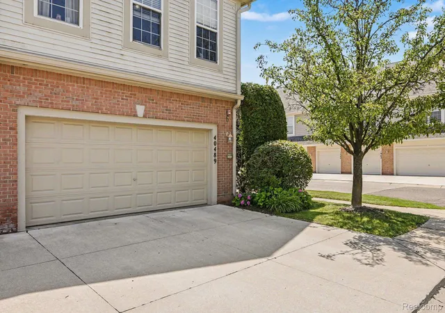 19th image of 40489 Bay Harbor Ln, Canton, MI 48188 | MLS# 20261054047