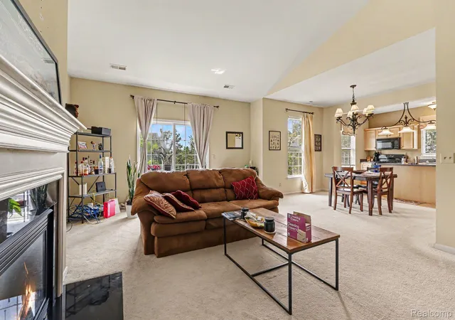 5th image of 40489 Bay Harbor Ln, Canton, MI 48188 | MLS# 20261054047
