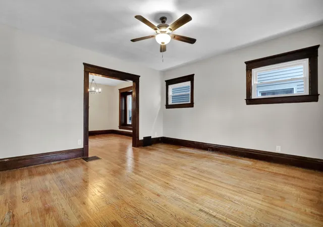 4th image of 505 W Lenawee St, Lansing, MI 48933 | MLS# 55026035798