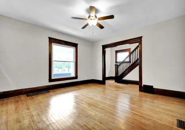 5th image of 505 W Lenawee St, Lansing, MI 48933 | MLS# 55026035798