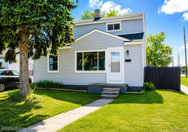 Photo 1 of Sale Pending at 20589 Negaunee, Redford, MI 48240 | MLS# 20261054057 | Listing updated on 2026-09-10