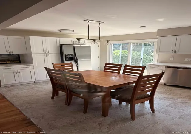 Photo 3 of Single family home for sale at 2641 Brandywine Dr, Ann Arbor, MI 48104 | MLS# 20261054058 | Listing updated on 2026-08-31
