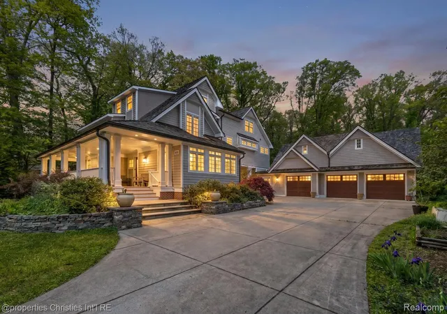 Photo 1 of Mansion for sale at 1041 Greentree Rd, Bloomfield Hills, MI 48304 | MLS# 20261054060 | Listing updated on 2026-08-01