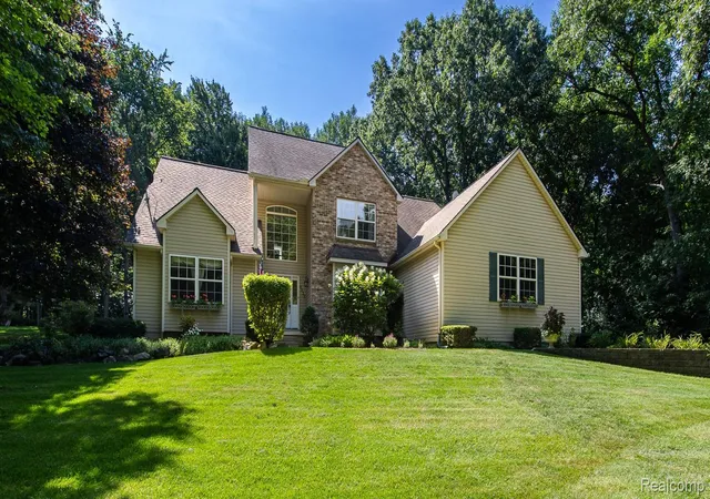 2nd image of 4430 Sedona Dr, Clarkston, MI 48348 | MLS# 20261054065