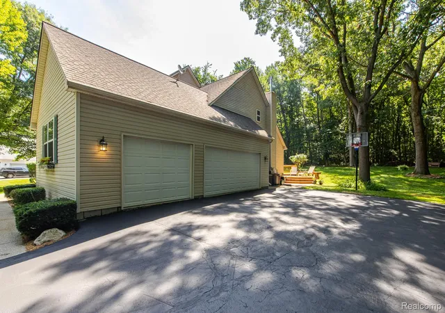 4th image of 4430 Sedona Dr, Clarkston, MI 48348 | MLS# 20261054065