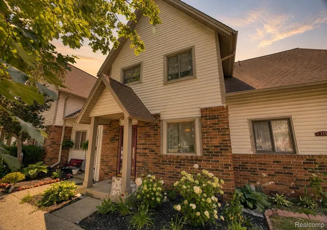Condo for sale at 7300 Bluewater Dr #110, Clarkston, MI 48348 | MLS# 20261054081