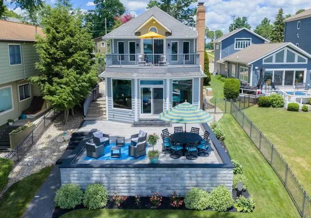 Photo 1 of Sale Pending at 23631 N Shore Dr, Edwardsburg, MI 49112 | MLS# 69026035826 | Listing updated on 2026-09-14