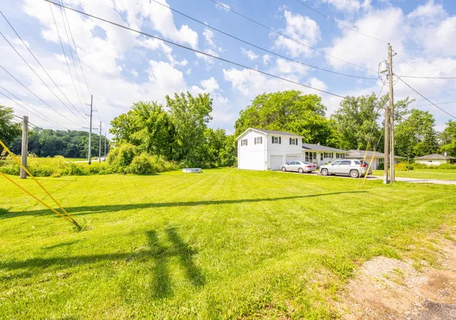 Listing Photo 3 - Condo for sale in building located at 3278 Willo Dr, Berrien Springs, MI 49103