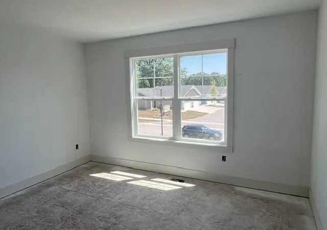 Photo 4 of Single family home for sale at 671 Waterford Village Dr NW, Grand Rapids, MI 49534 | MLS# 65026035833 | Listing updated on 2026-07-14