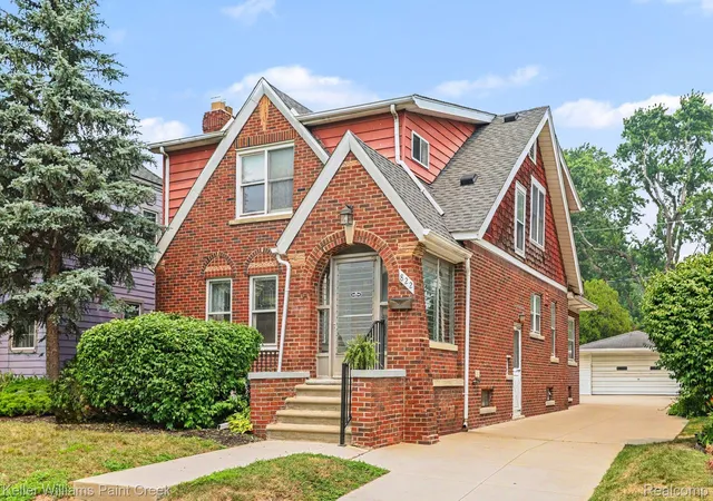 Photo 2 of Single family home for sale at 822 W Breckenridge St, Ferndale, MI 48220 | MLS# 20261054109 | Listing updated on 2026-08-29