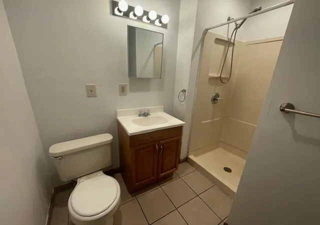 Listing Photo 5 - Condo for sale in building located at 412 N Washington, Ypsilanti, MI 48197