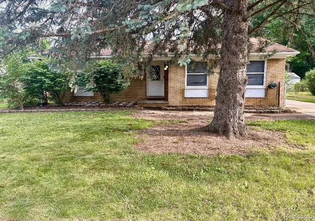 Photo 1 of Single family home for sale at 22725 Armstrong Ave, Brownstown, MI 48193 | MLS# 20261054118 | Listing updated on 2026-08-29