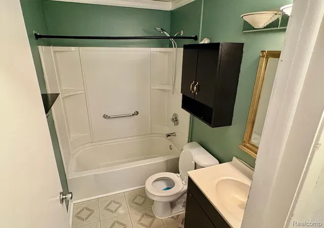 Photo 4 of Single family home for sale at 22725 Armstrong Ave, Brownstown, MI 48193 | MLS# 20261054118 | Listing updated on 2026-08-29