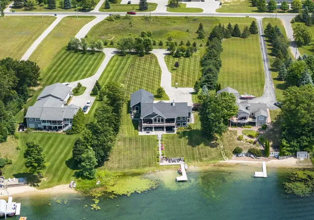 Photo 1 of Single family home for sale at 4790 S Sunset Ski Cvs, Traverse City, MI 49685 | MLS# 77080071049 | Listing updated on 2026-09-02