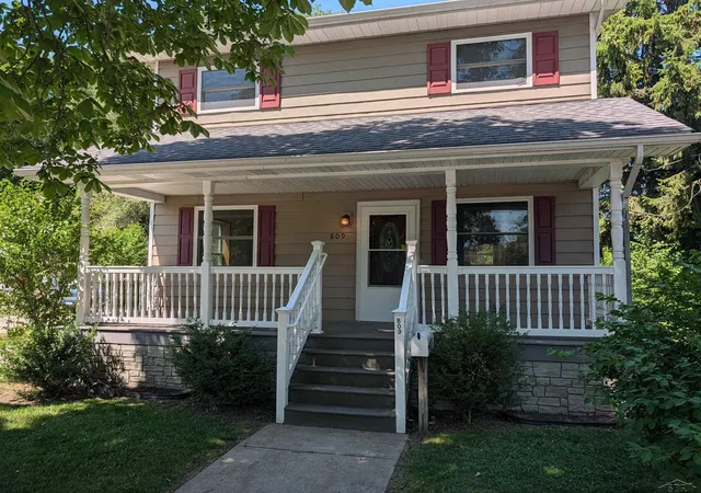 Photo 1 of Single family home for sale at 809 S Charles St, Saginaw, MI 48602 | MLS# 61050214853 | Listing updated on 2026-08-03