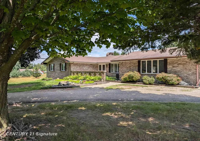 1st image of 2995 Lyons Rd, Owosso, MI 48867 | MLS# 5050214854