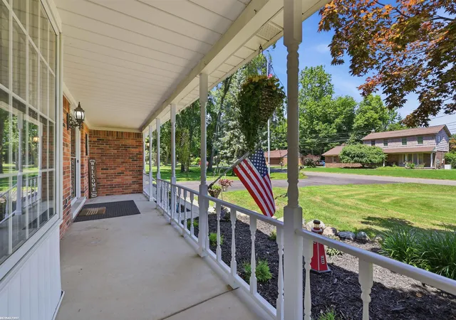 Photo 3 of Single family home for sale at 49861 Valley Dr, Shelby Township, MI 48317 | MLS# 58050214855 | Listing updated on 2026-09-12