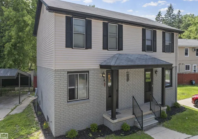 Listing Photo 4 - Condo for sale in building located at 1600 Holland Ave, Port Huron, MI 48060