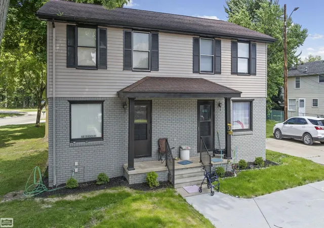 Listing Photo 5 - Condo for sale in building located at 1600 Holland Ave, Port Huron, MI 48060