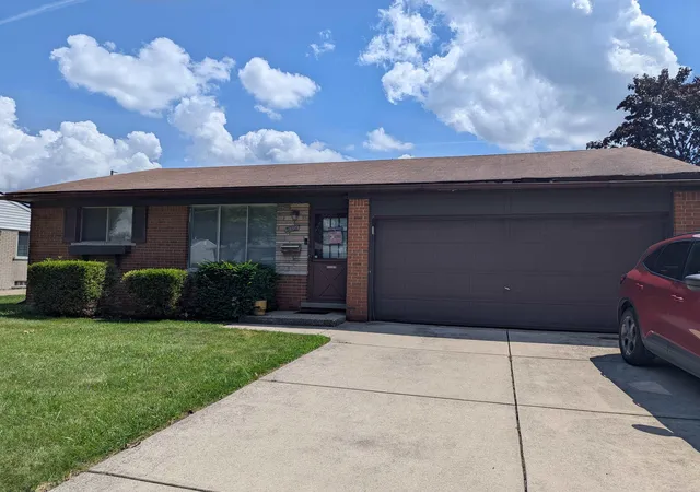 Photo 1 of Sale Pending at 8256 San Marco Blvd, Sterling Heights, MI 48313 | MLS# 58050214859 | Listing updated on 2026-07-14